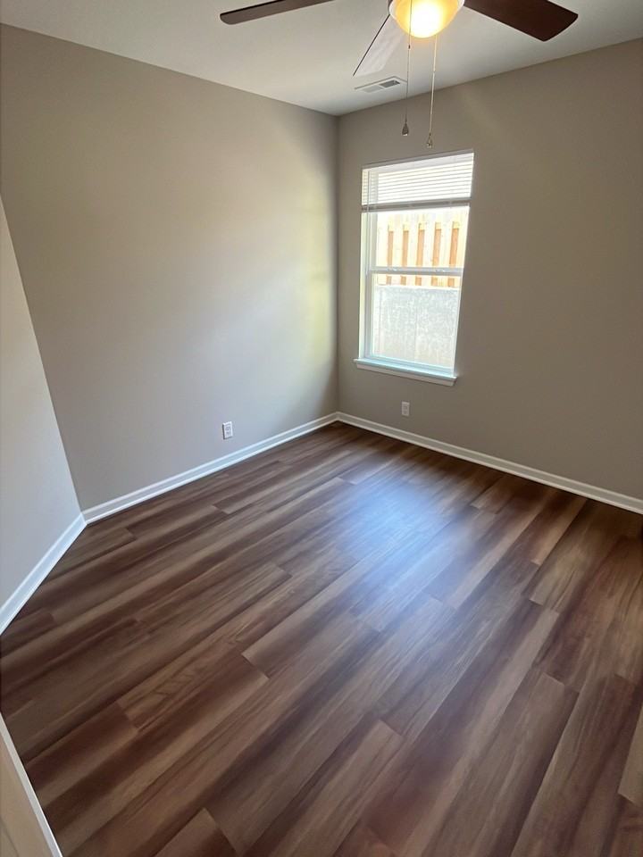 1094 Pebblecreek Ave #B - Photo 7 of 16