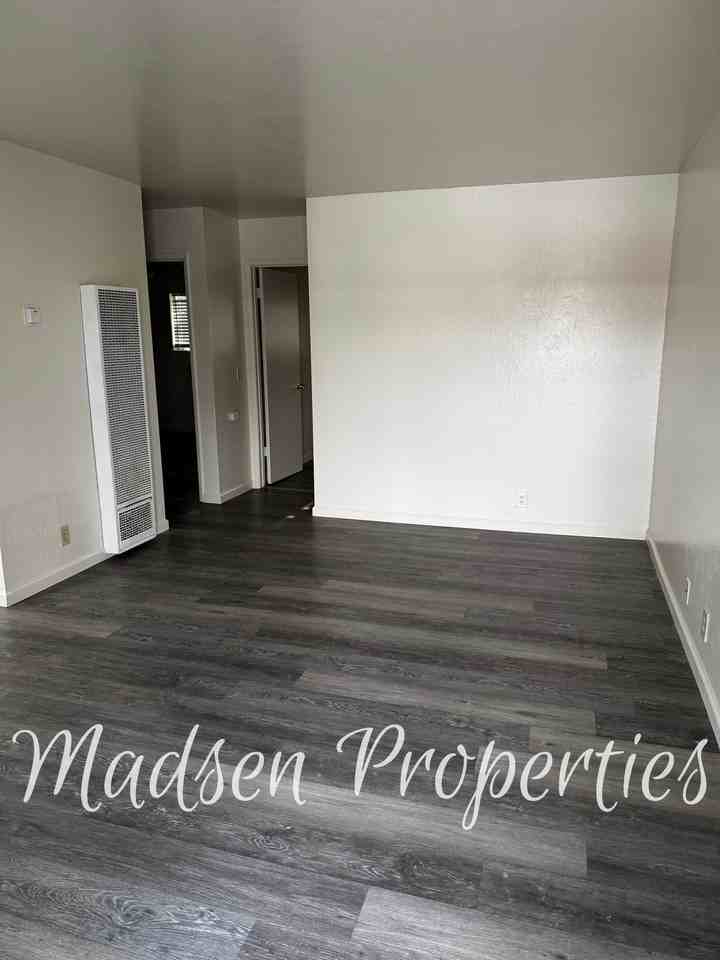 84 Nelson Ave #3 - Photo 3 of 19