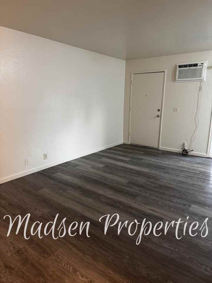 84 Nelson Ave #3 - Photo 4 of 19