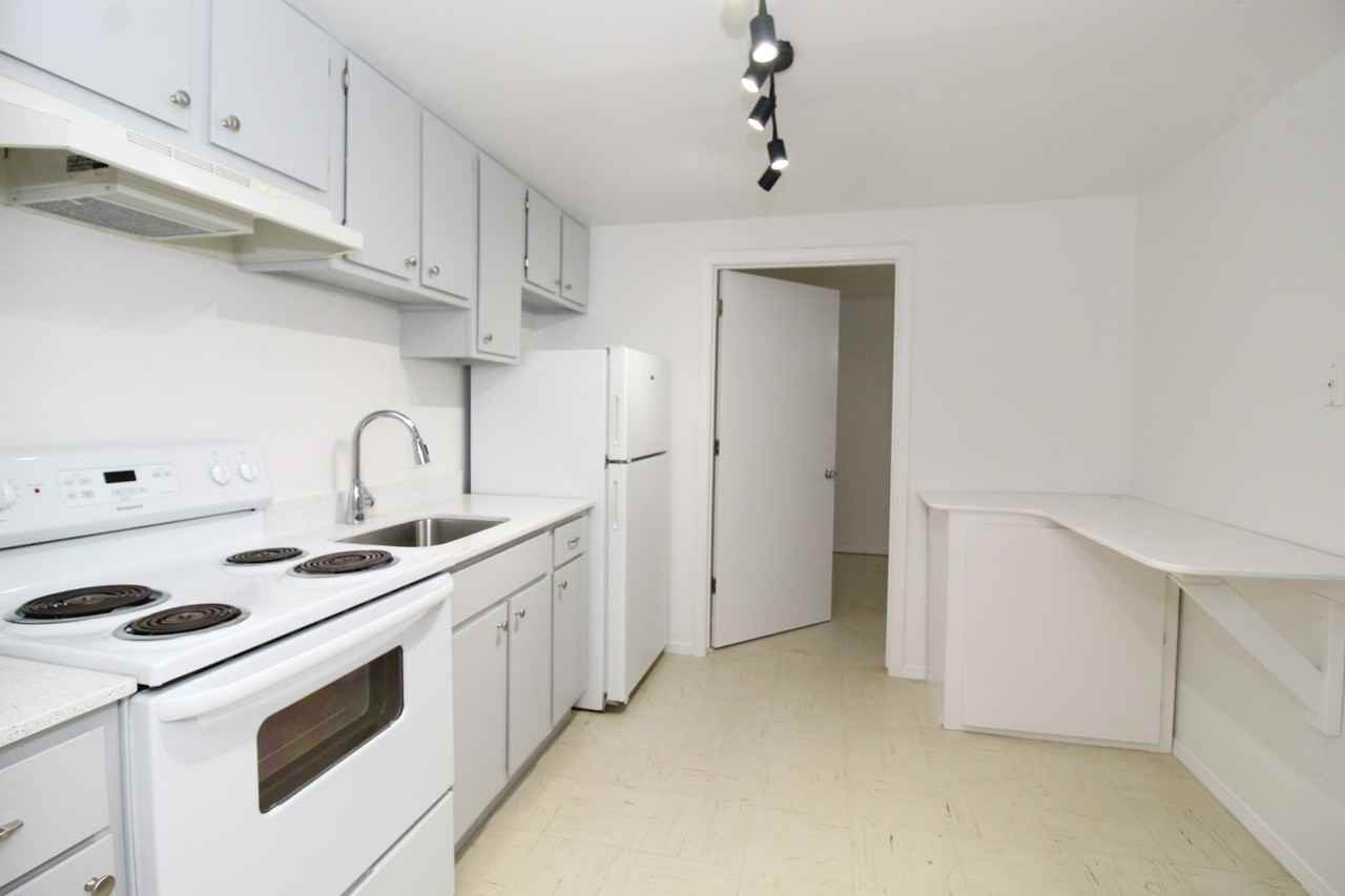 652 W Adams St #652AS - Photo 3 of 11