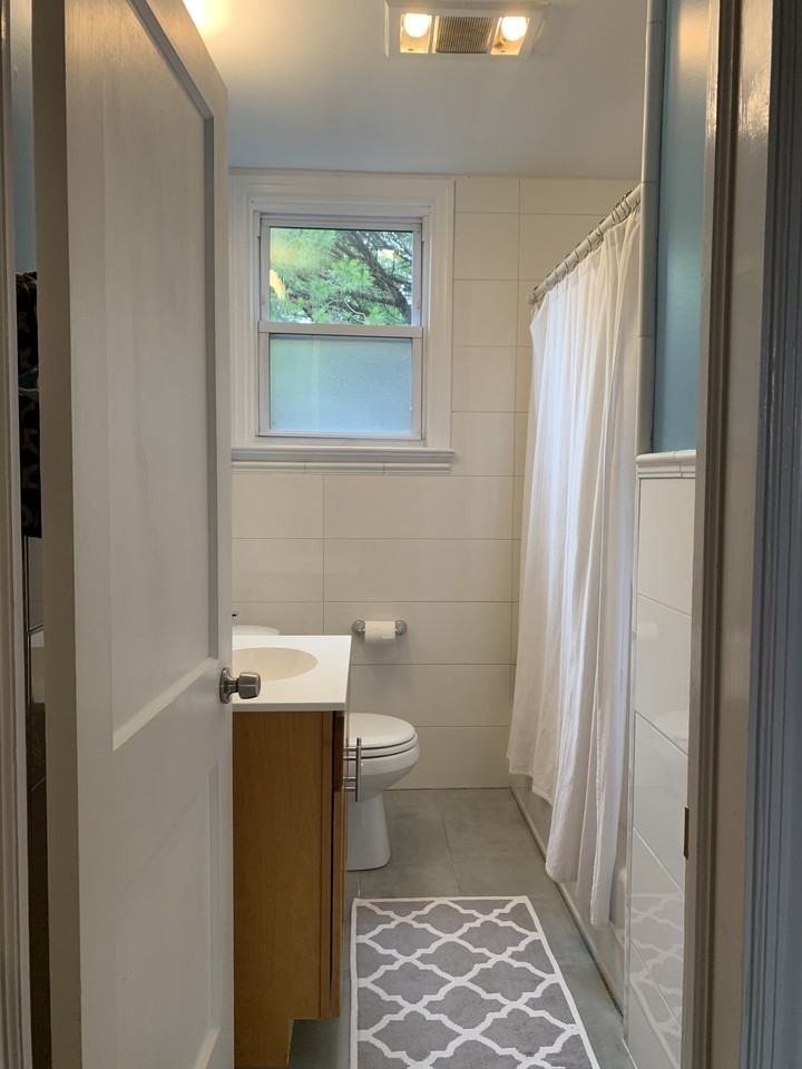 1413 N Lincoln St #1 - Photo 7 of 11