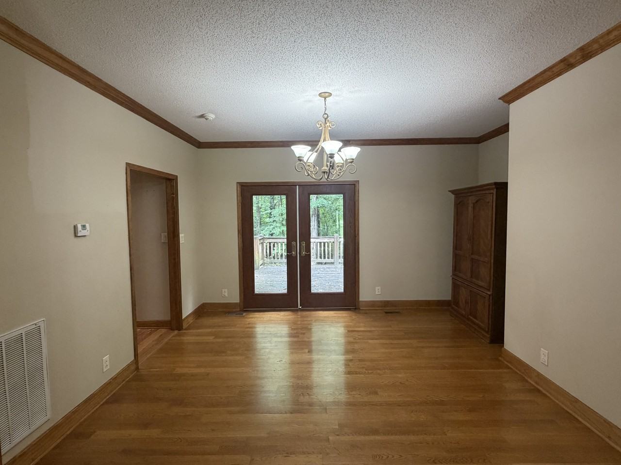 179 Stone Edge Dr #1 - Photo 4 of 17