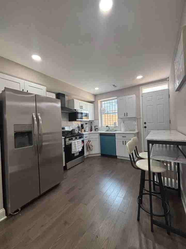 1742 Llewelyn Ave #1 - Photo 5 of 12