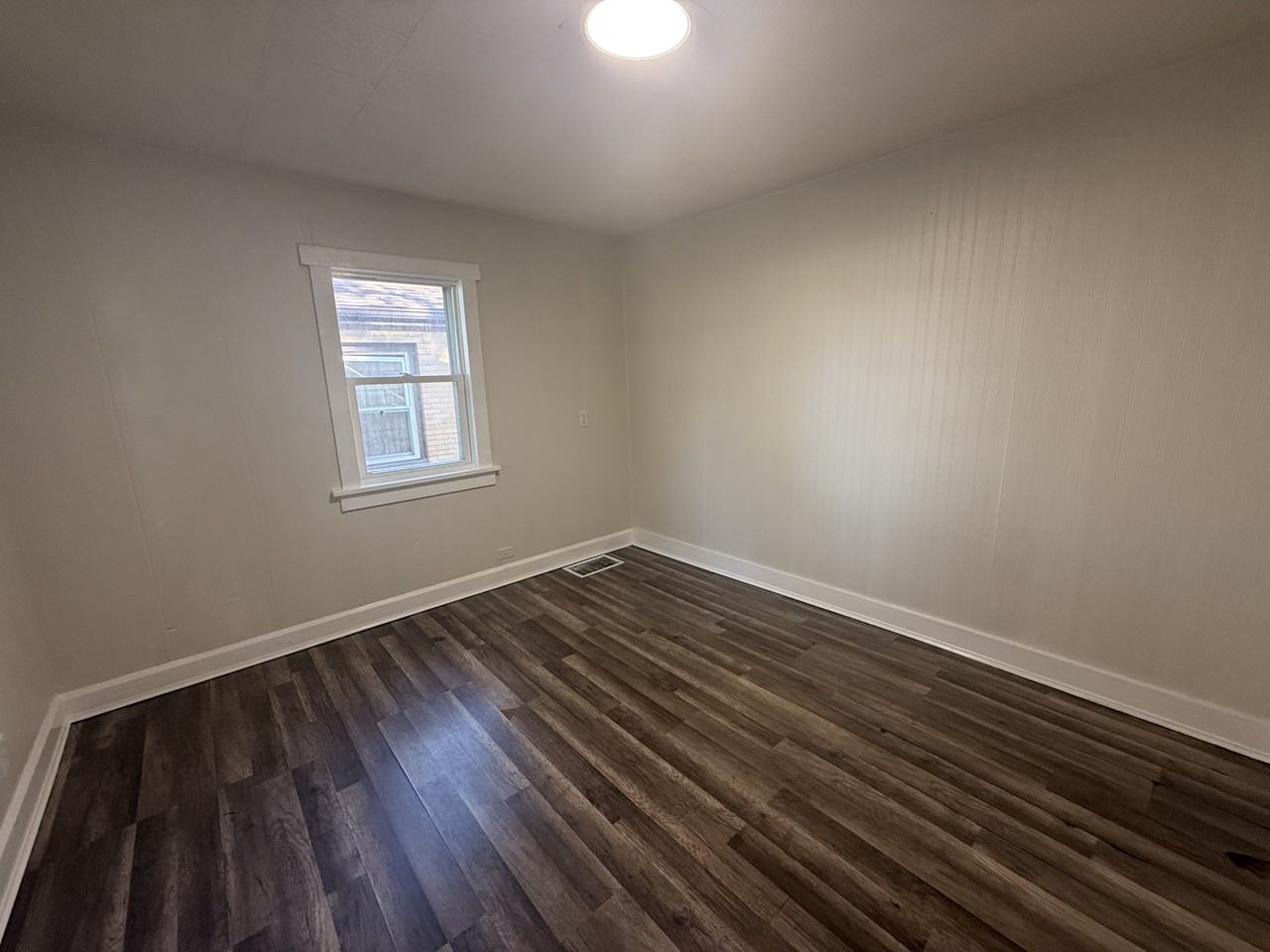 2804 Kenmore Ave #SFH - Photo 3 of 7
