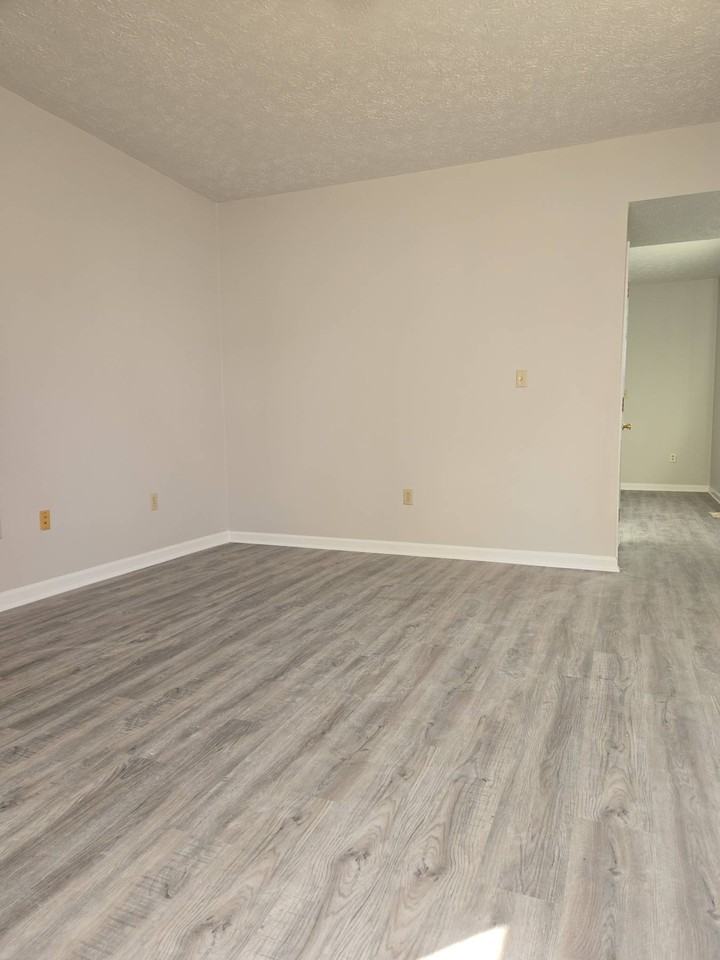 1543 S State Ave #1 - Photo 7 of 16