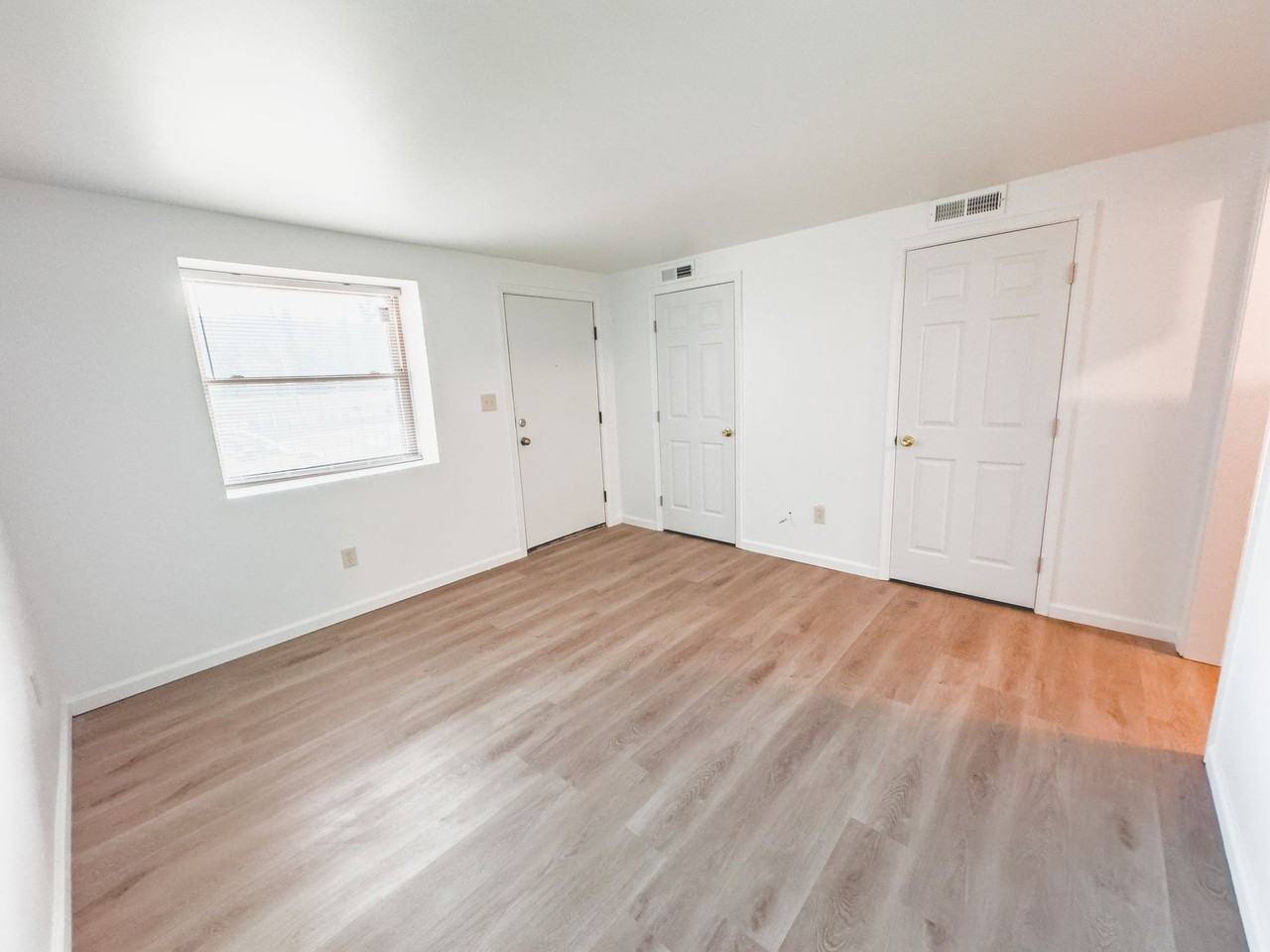 Stone Ridge Apartments - Photo 2 of 9