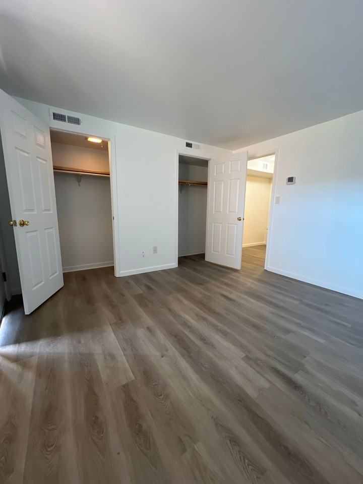 Stone Ridge Apartments - Photo 3 of 9