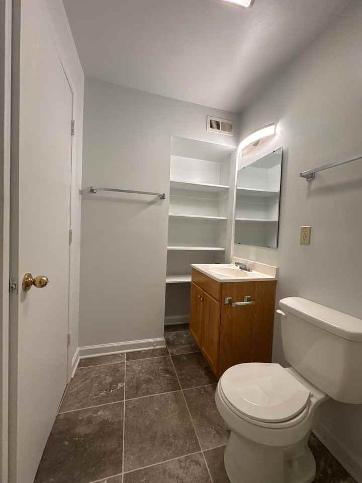 Stone Ridge Apartments - Photo 7 of 9