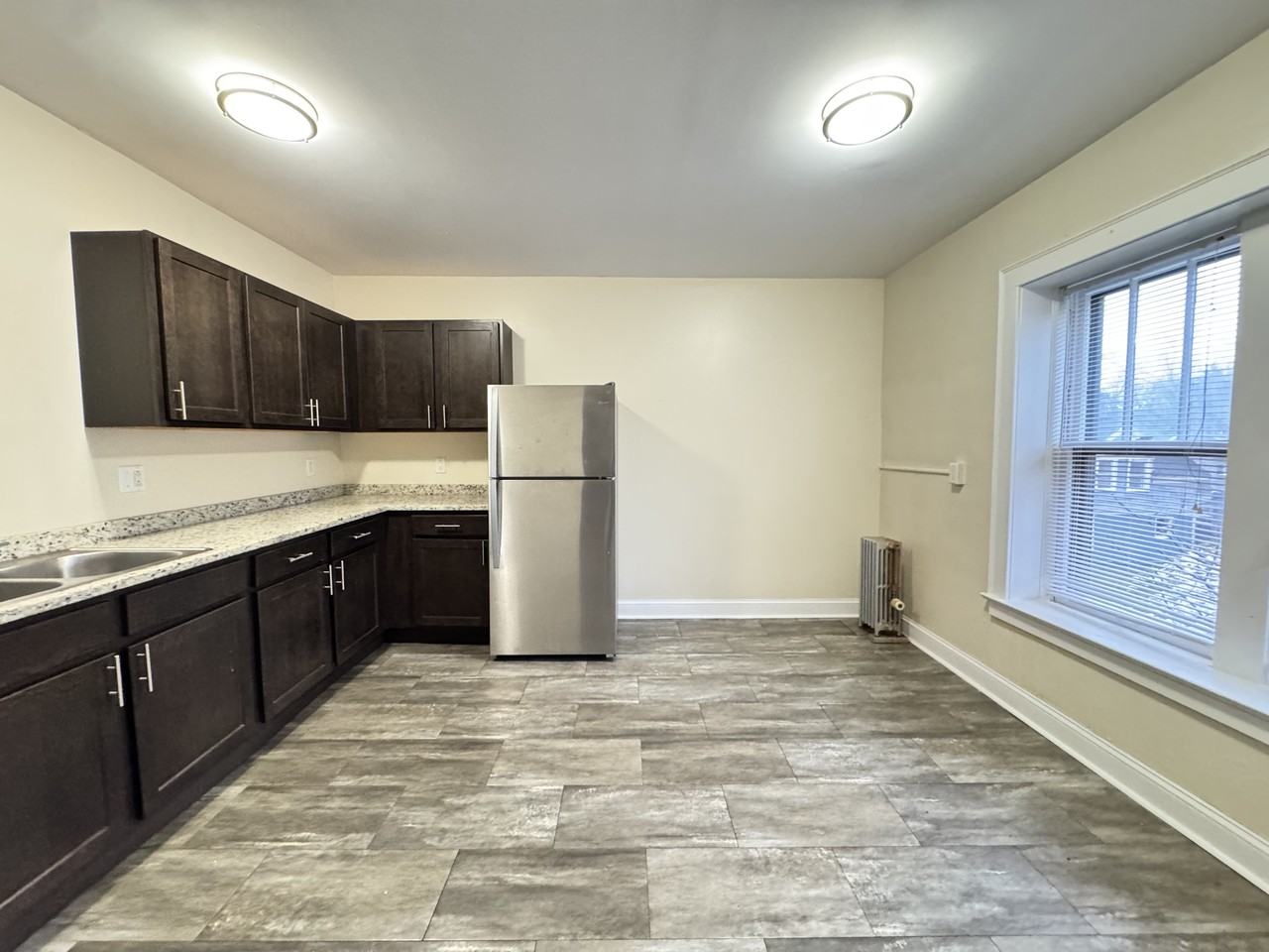 409 Stolp Ave #302 - Photo 6 of 21