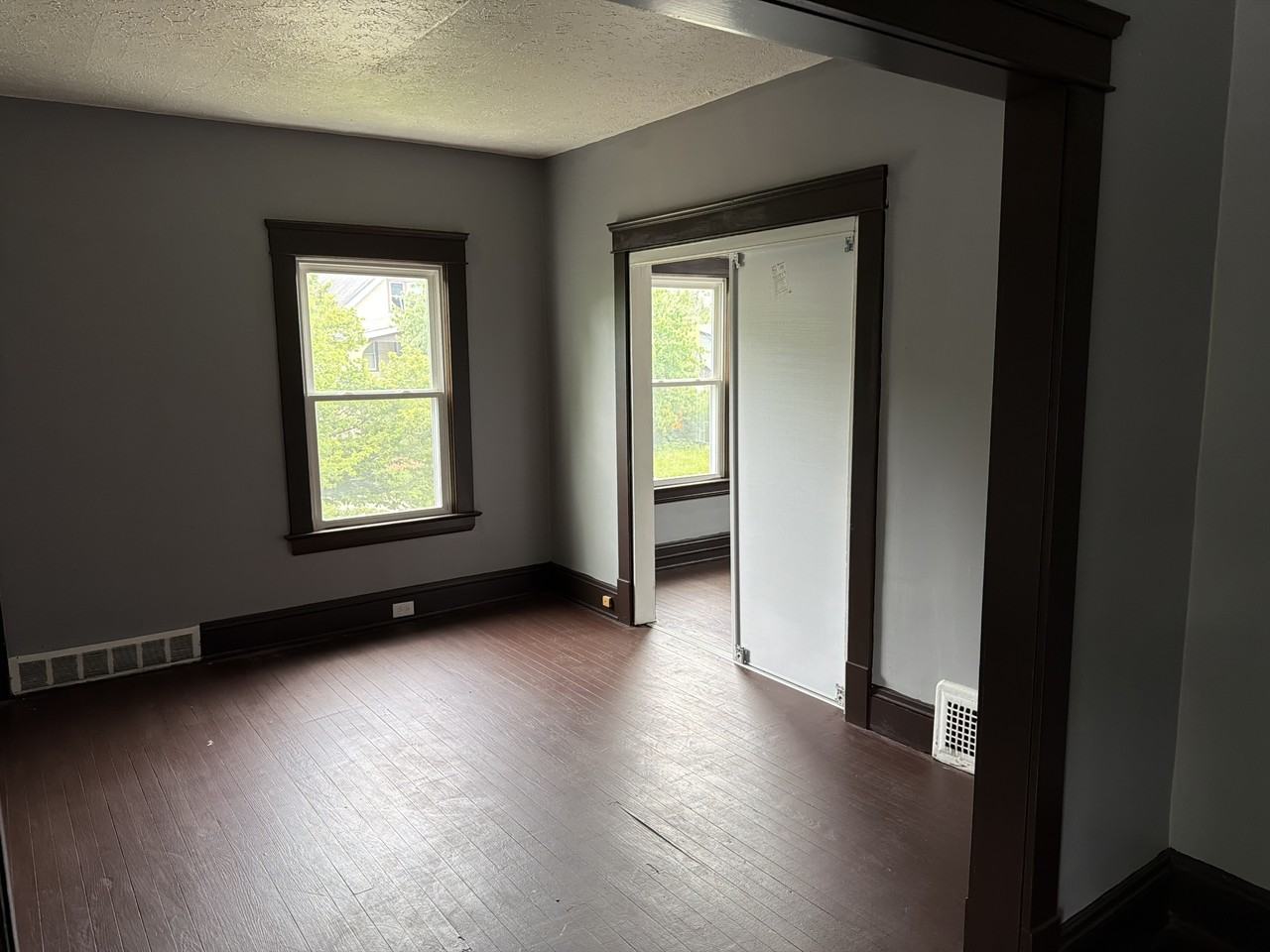 3552 E 138th St - Photo 4 of 15
