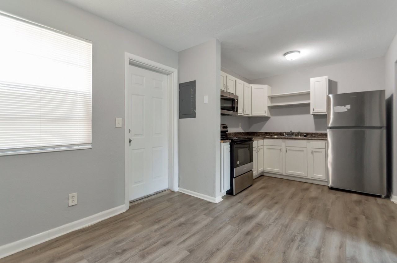 4543 Moncrief Rd W #1 - Photo 3 of 13
