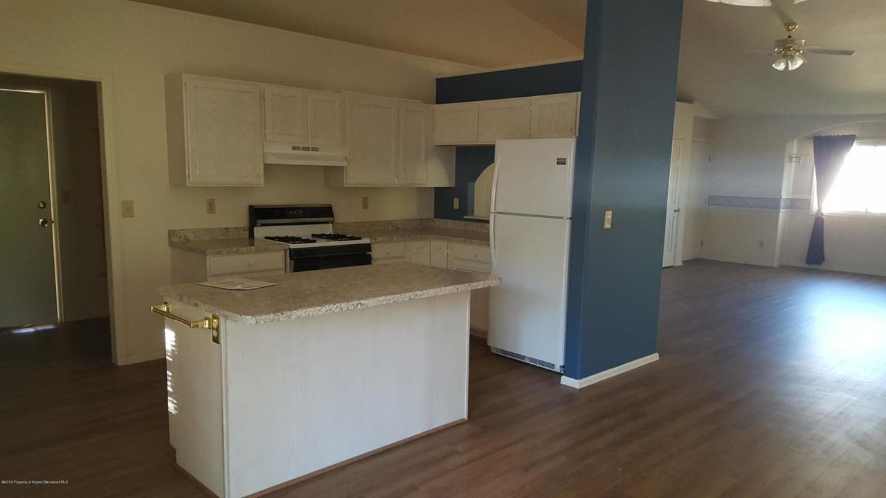 267 Buckthorn Rd #267 - Photo 2 of 10