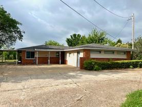 904 W Hefner Rd #1 - Photo 1 of 1