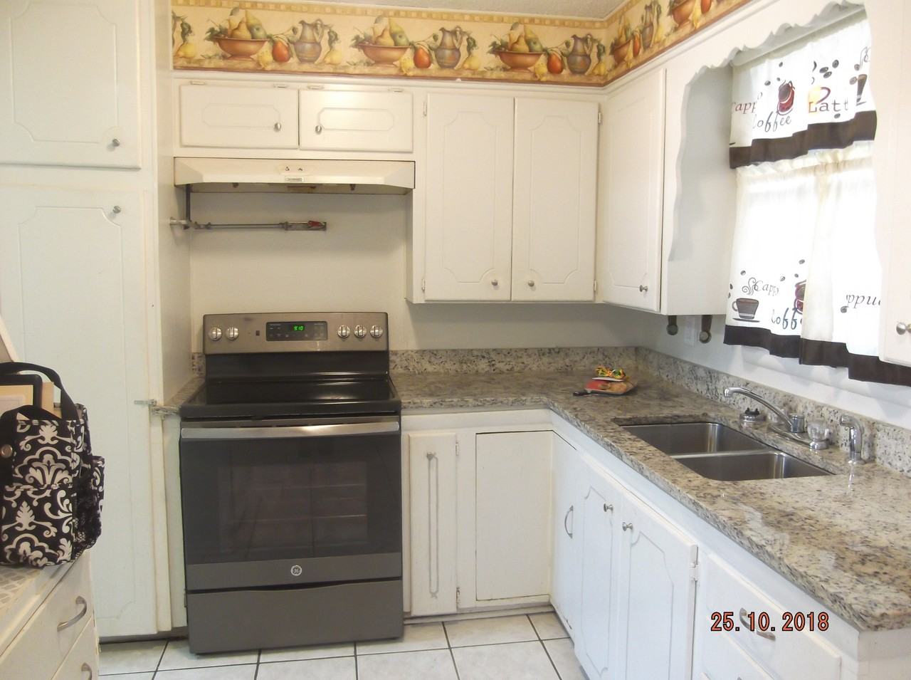 904 W Hefner Rd #1 - Photo 3 of 10