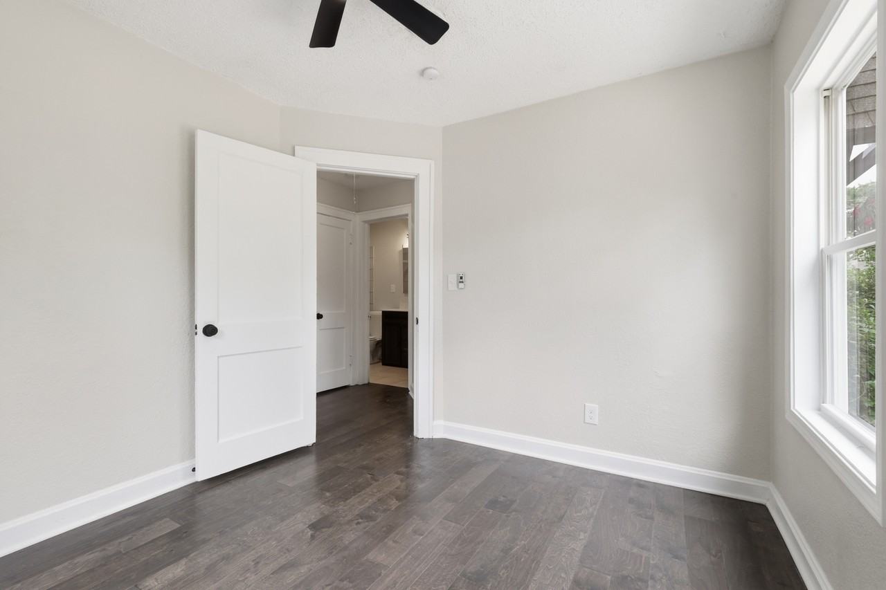 5508 Maple St #1 - Photo 5 of 20