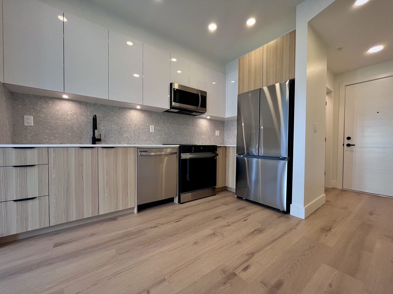 20769 Fraser Highway #226 - Photo 2 of 16