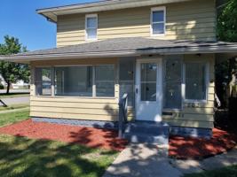 featured image of 802 S 28th St #1