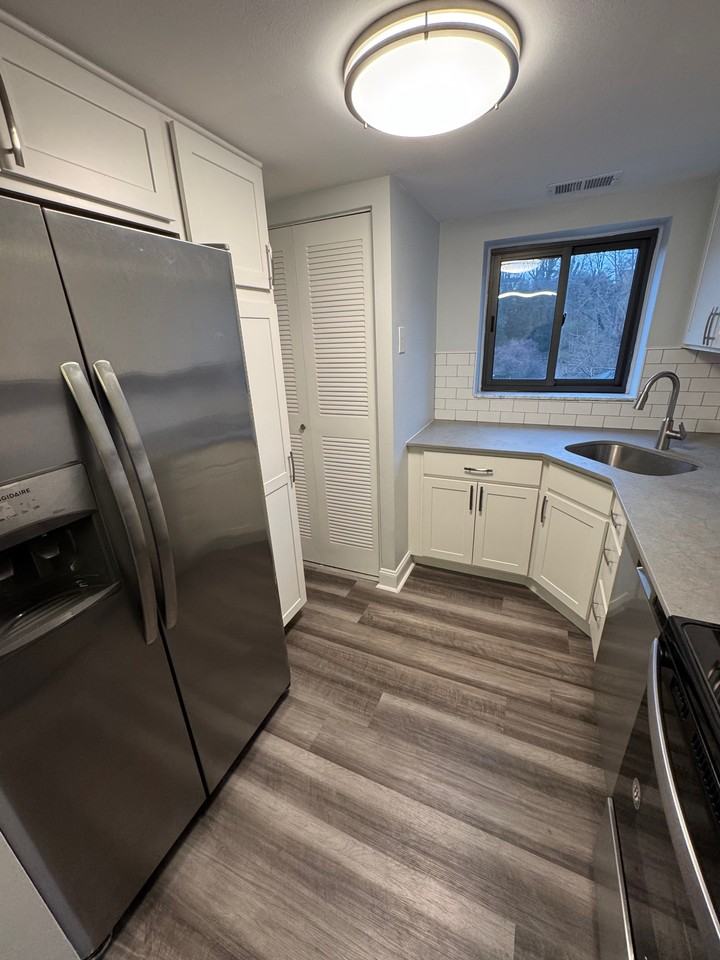 3457 Evergreen RoadAPT 303 #303 - Photo 2 of 13