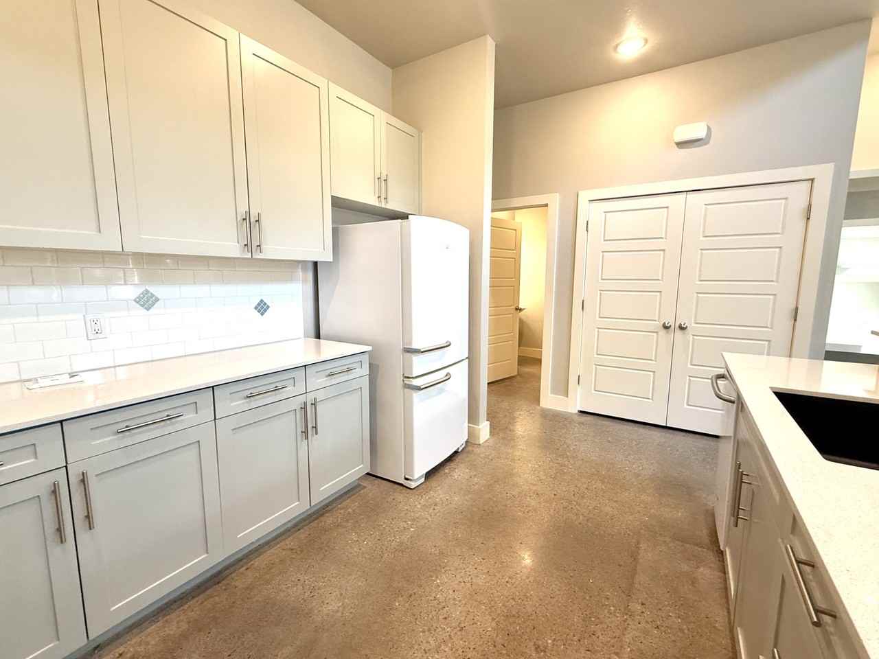 525 K St Sw #1 - Photo 7 of 36