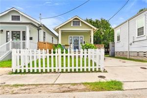 featured image of 617 Forstall St #1