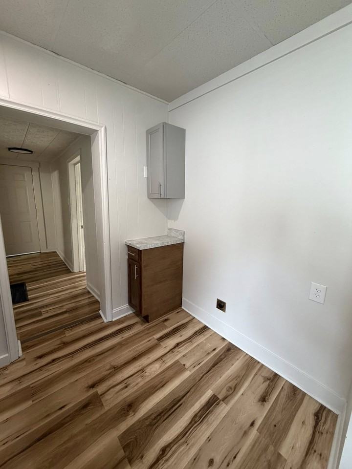 1376 Wheeler Rd #1 - Photo 7 of 10