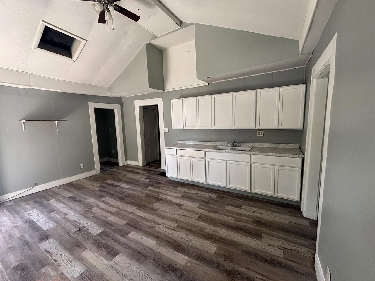 1182 Wheeling Ave #1 - Photo 2 of 10
