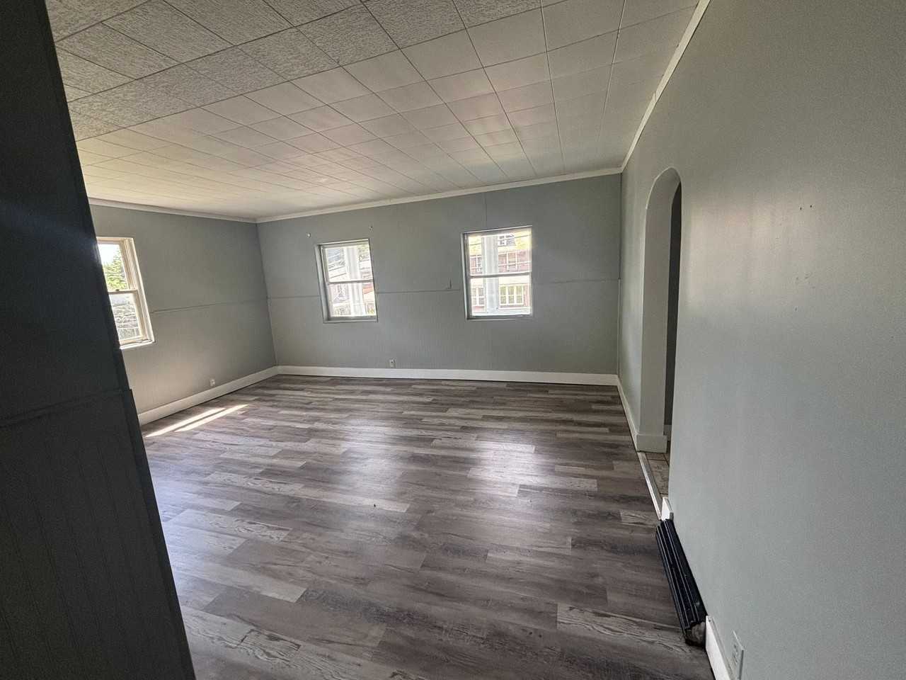 1182 Wheeling Ave #1 - Photo 7 of 10