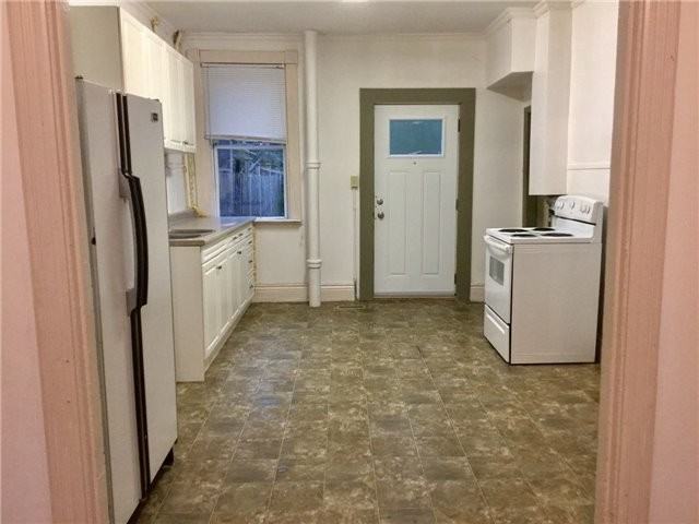 137 Stewart St #1 - Photo 3 of 11
