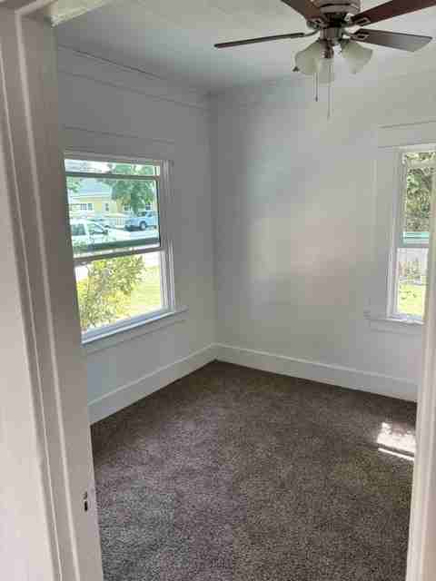 516 W D St #2 - Photo 3 of 10