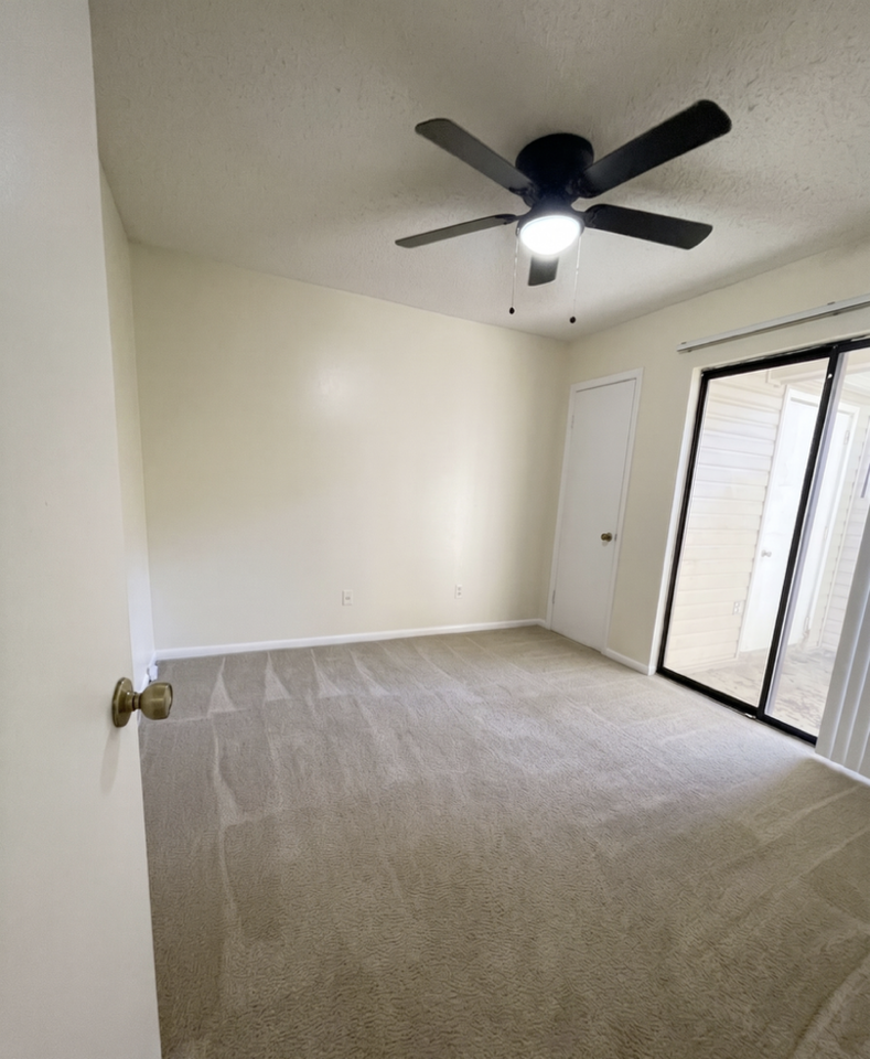 6338 W Fairfield Dr #6338B - Photo 3 of 6