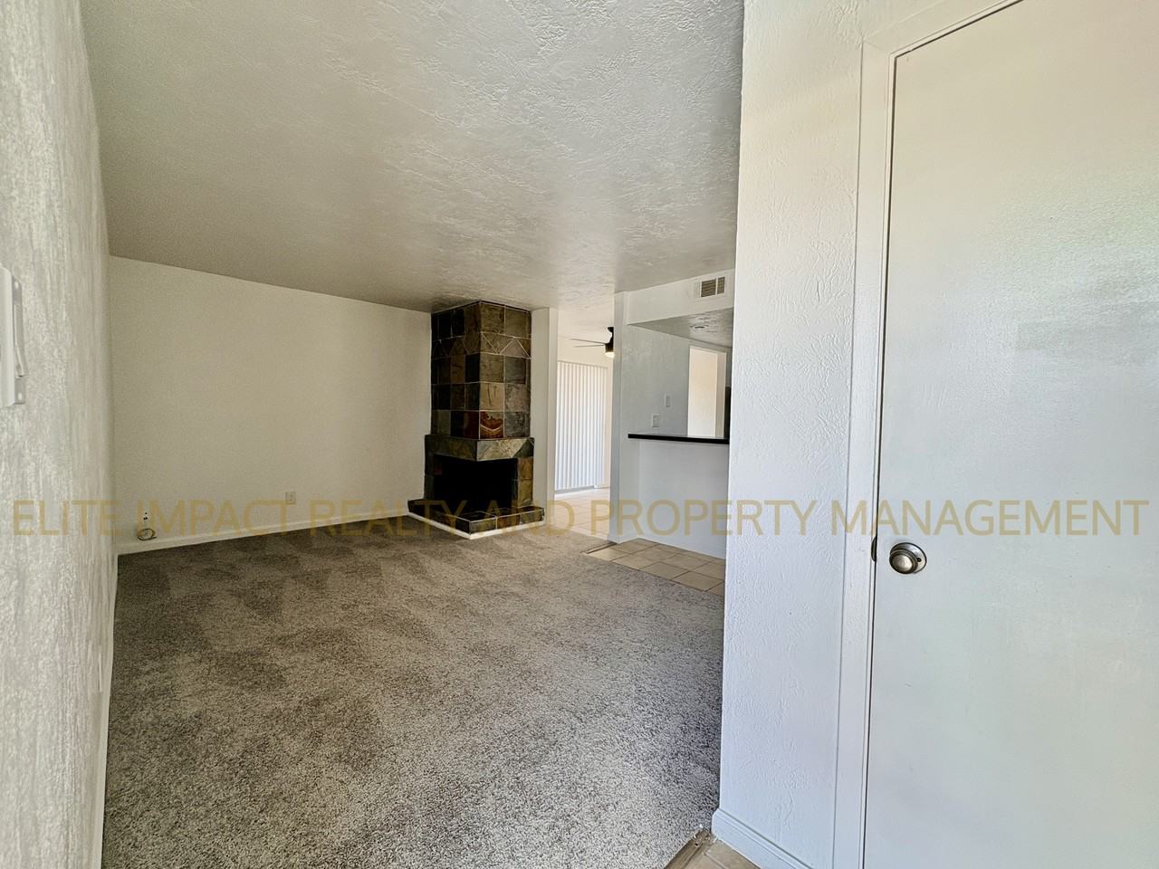 1620 1620 North Wilmot RoadD265 #D265 - Photo 2 of 34