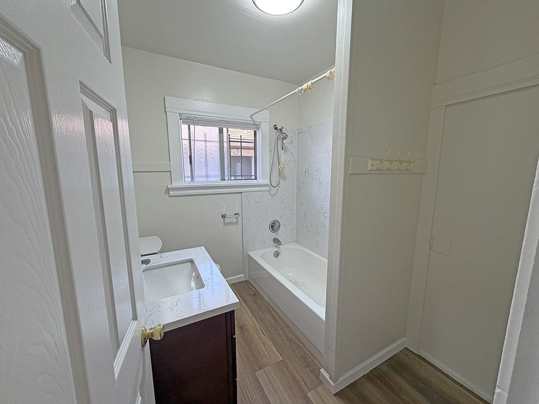 2539 Grande Vista Ave #1 - Photo 7 of 11
