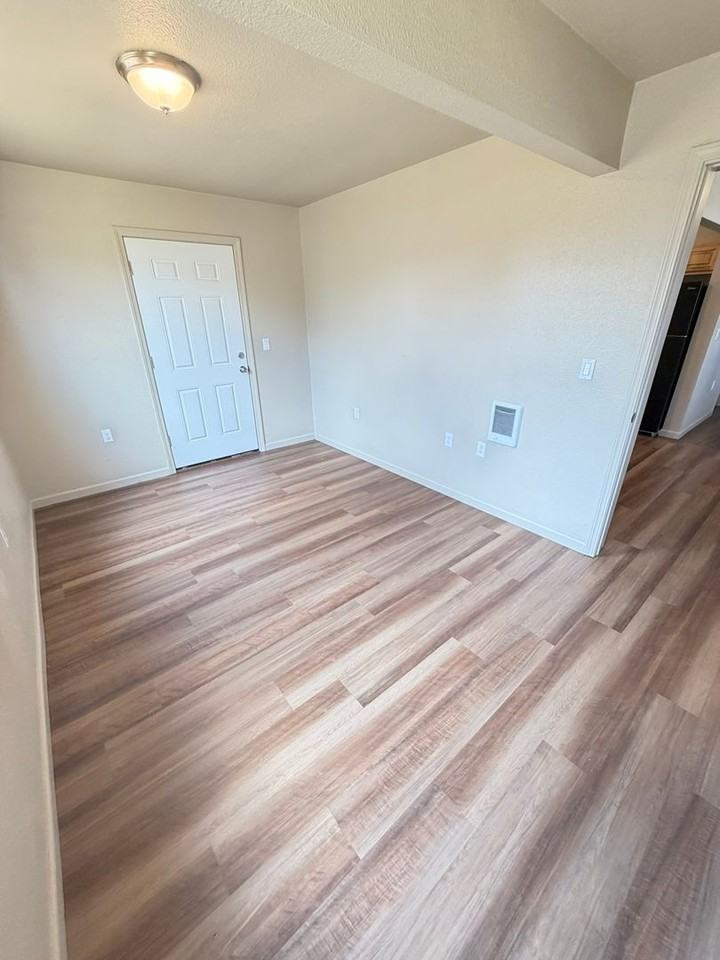 254 Taylor St - Photo 4 of 24