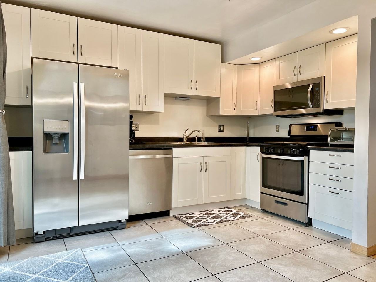 4183 Brammer Dr - Photo 3 of 33