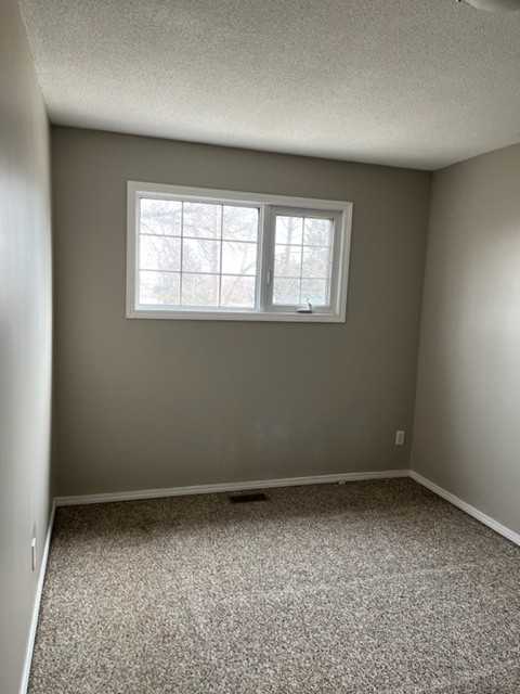 1740 Alexandra Ave #1 - Photo 5 of 10
