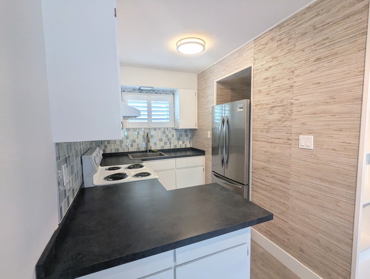 2155 Wood St #1 - Photo 2 of 15