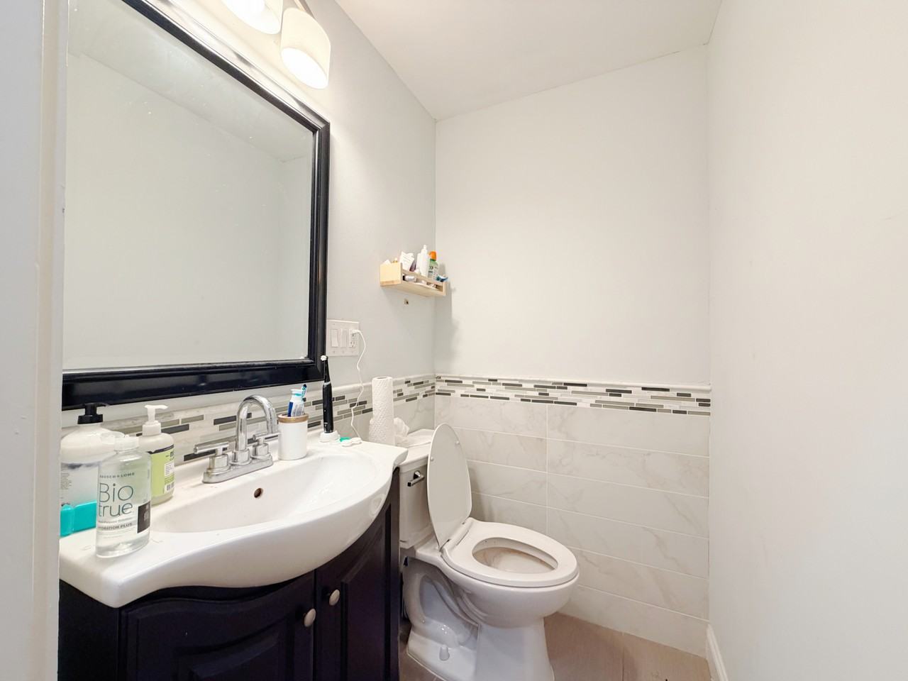 17 Pleasant St #2 - Photo 4 of 16