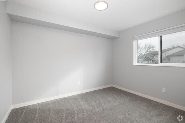 1275 Caldwell Blvd