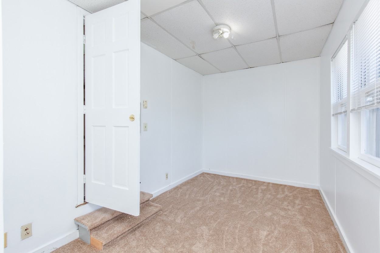 2 Williams Ct #2 - Photo 7 of 10