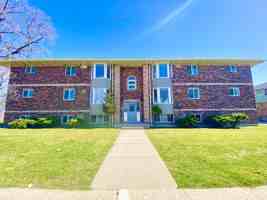 featured image of 388 Park Ave E #103