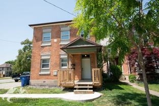 48 Adelaide St N #3 - Photo 1 of 1
