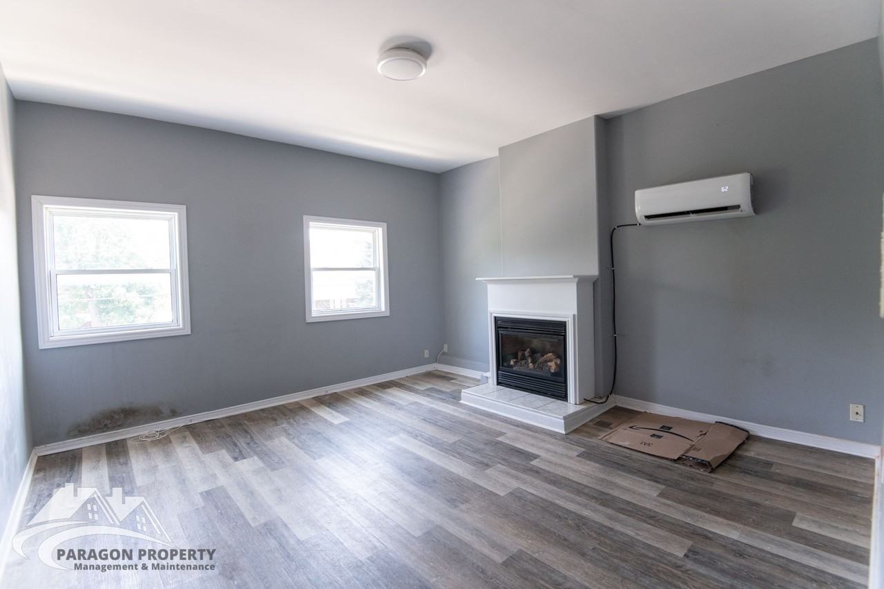 48 Adelaide St N #3 - Photo 7 of 7