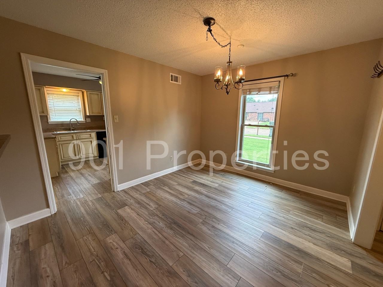 3016 Ingleside Dr #1 - Photo 3 of 25