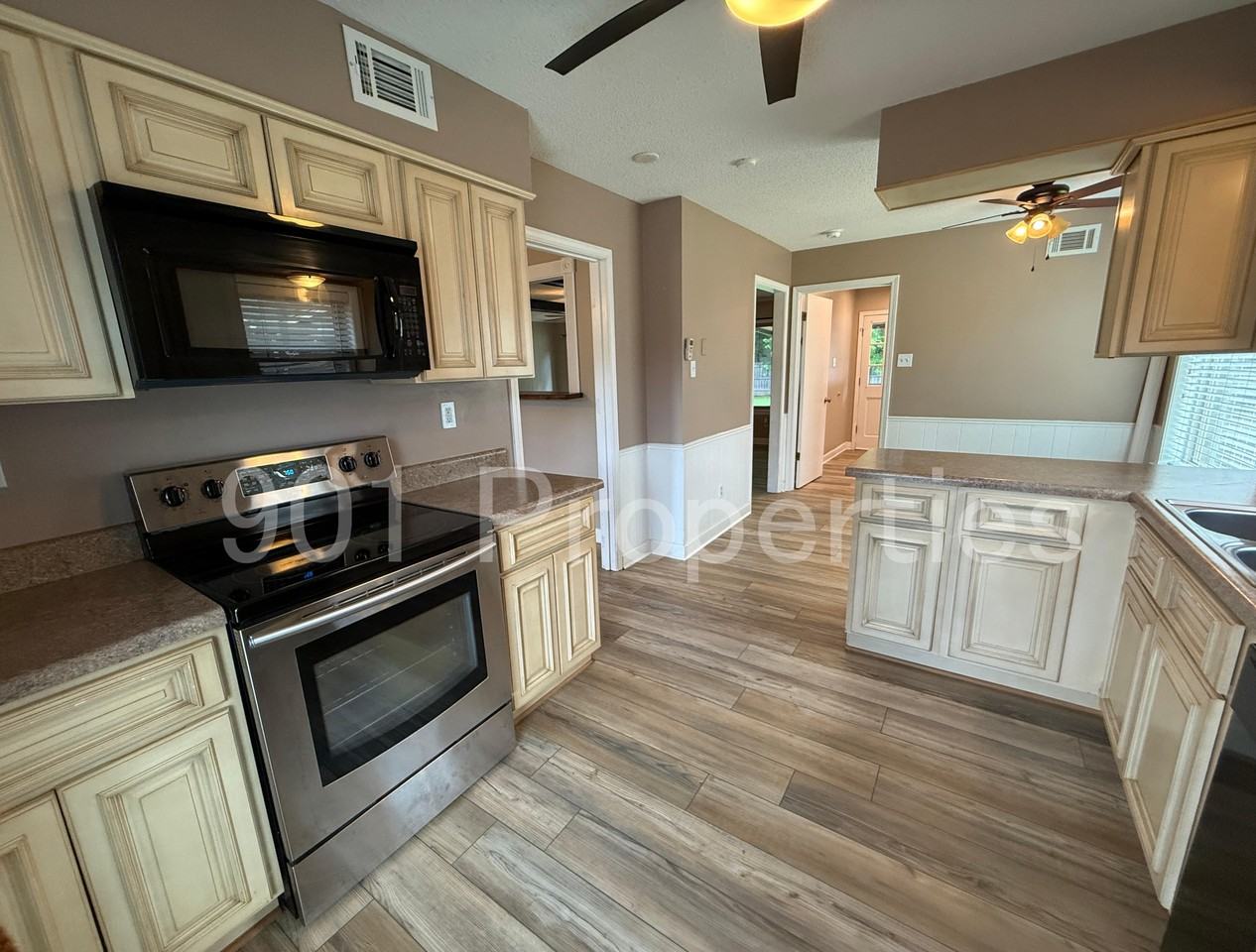 3016 Ingleside Dr #1 - Photo 5 of 25