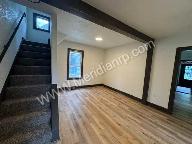 2426 Thompson Ave #1 - Photo 3 of 9