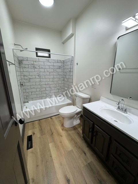 2426 Thompson Ave #1 - Photo 5 of 9