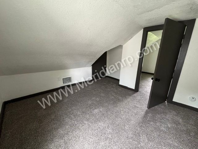 2426 Thompson Ave #1 - Photo 7 of 9