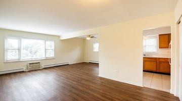 featured image of 209 S Oak Park Ave