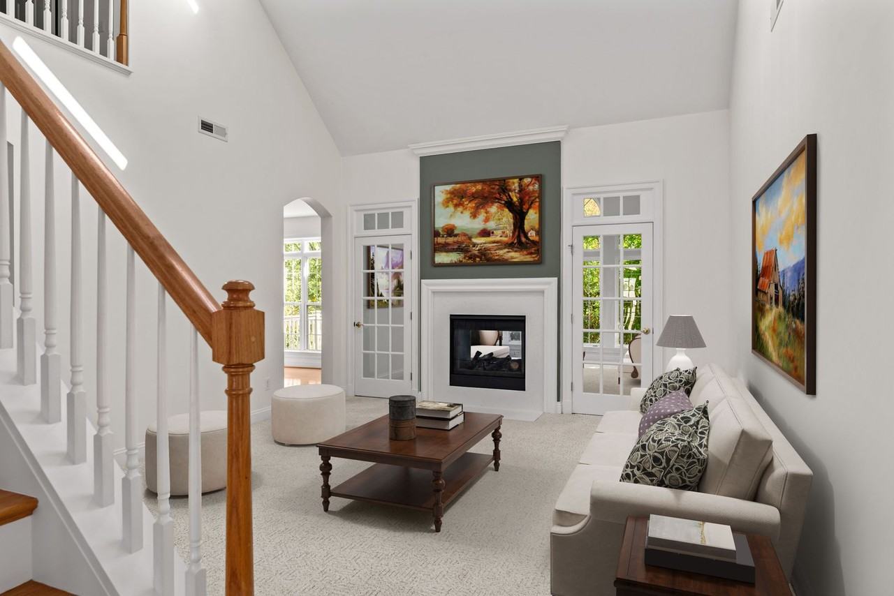 4990 Lake Tree Ln - Photo 5 of 25