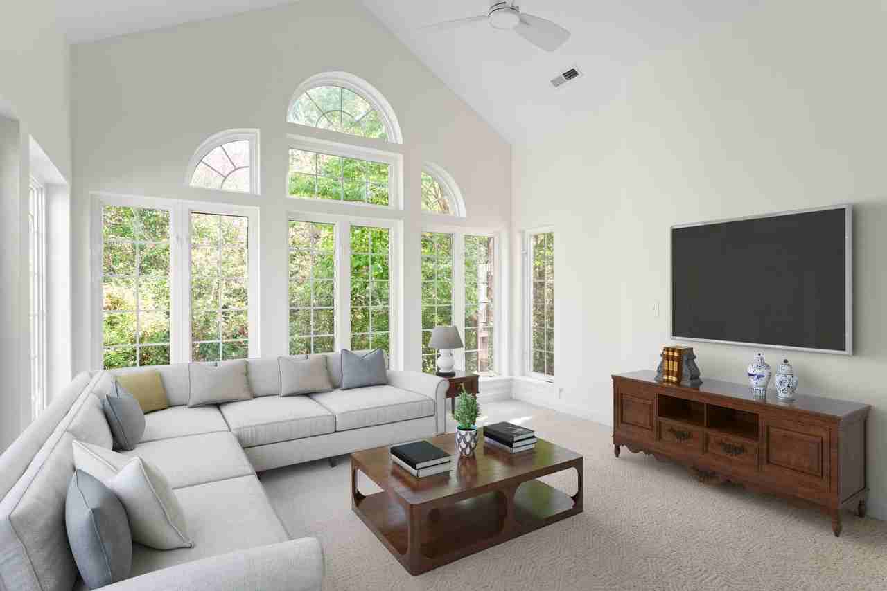 4990 Lake Tree Ln - Photo 6 of 25